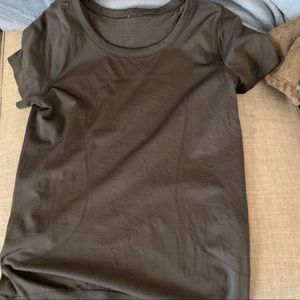 Lululemon swiftly tech breeze top